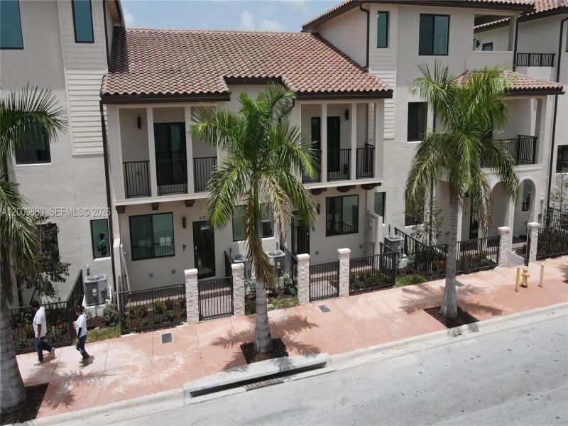 Property photo # 0