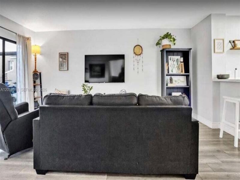 Property photo # 2