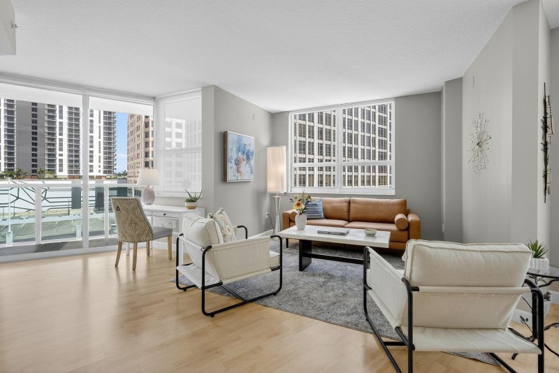 Condo for sale at 350 Las Olas Place 1030