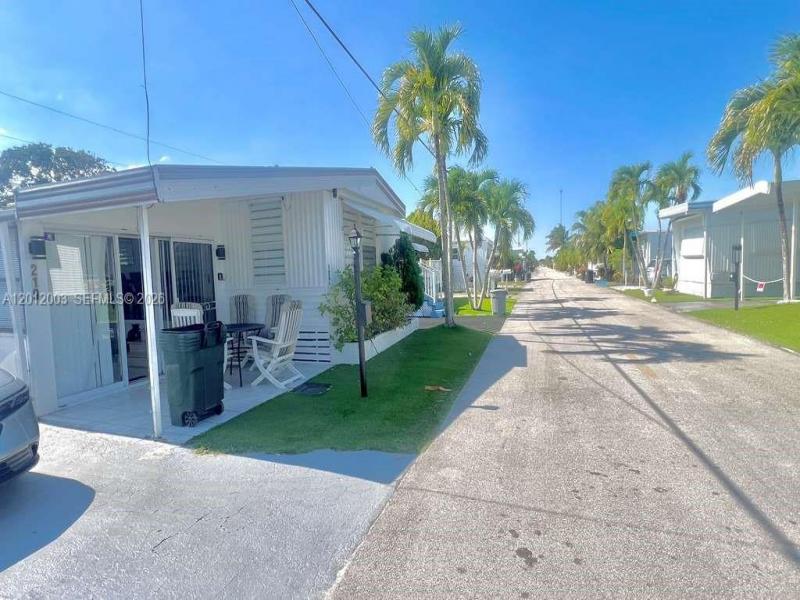 Property photo # 2