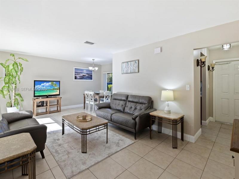 Property photo # 7