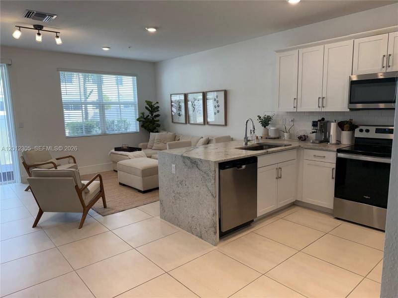 Property photo # 6