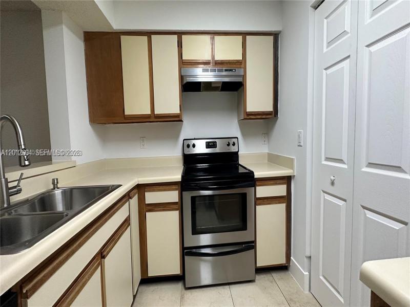 Property photo # 4