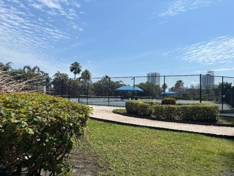 Condo for sale at Olympus Towers 1003