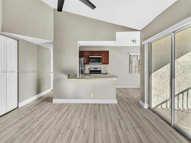 Property photo # 4