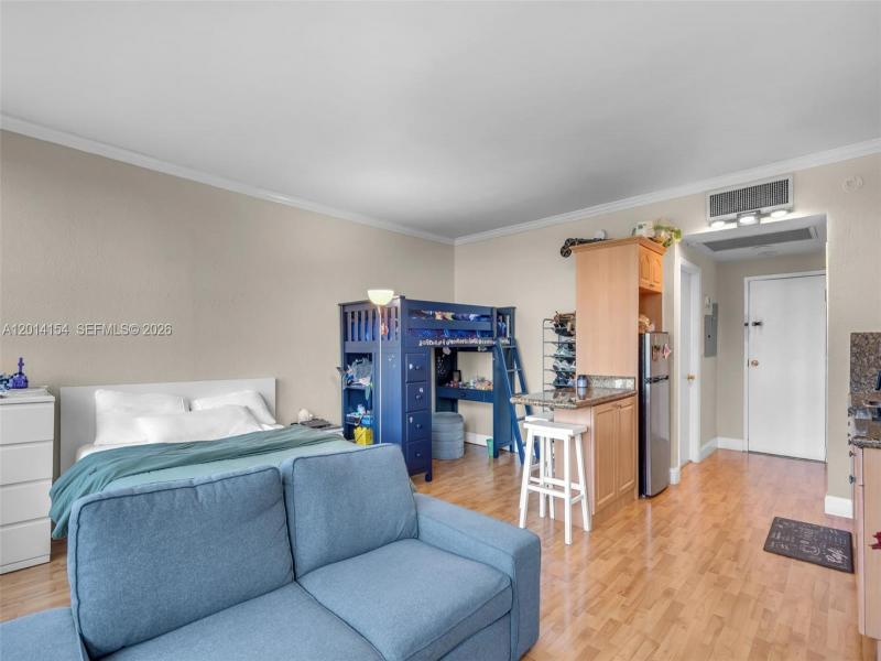 Property photo # 6