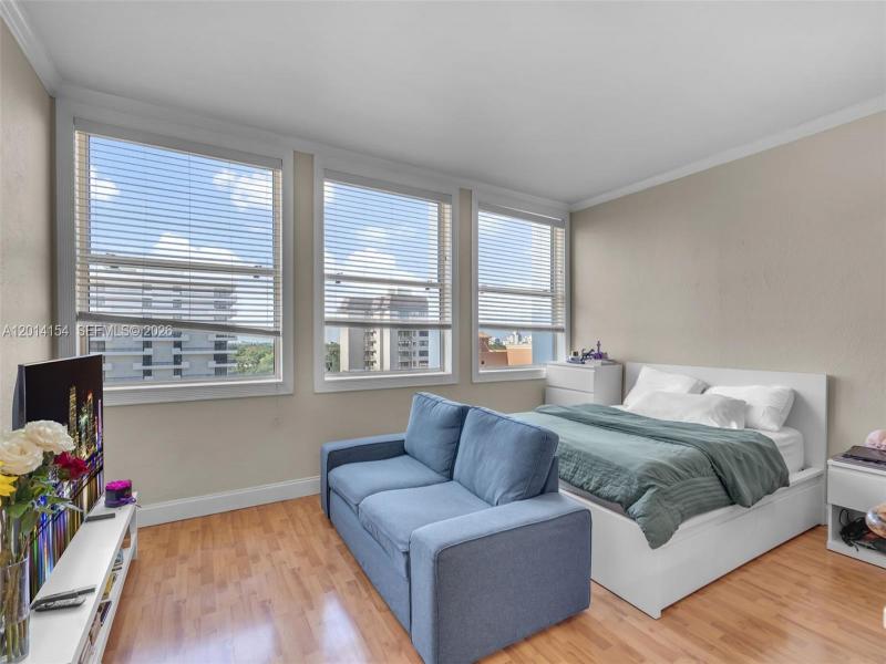 Property photo # 4