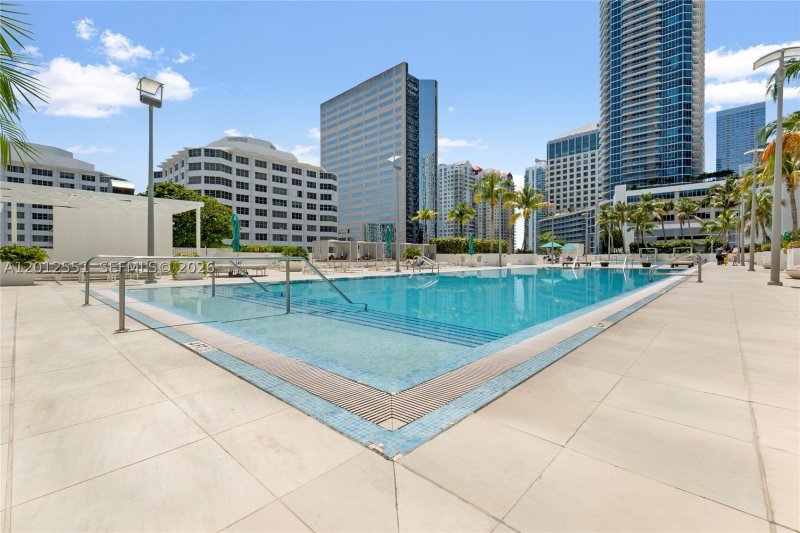 Condo for sale at The Plaza Tower I 601