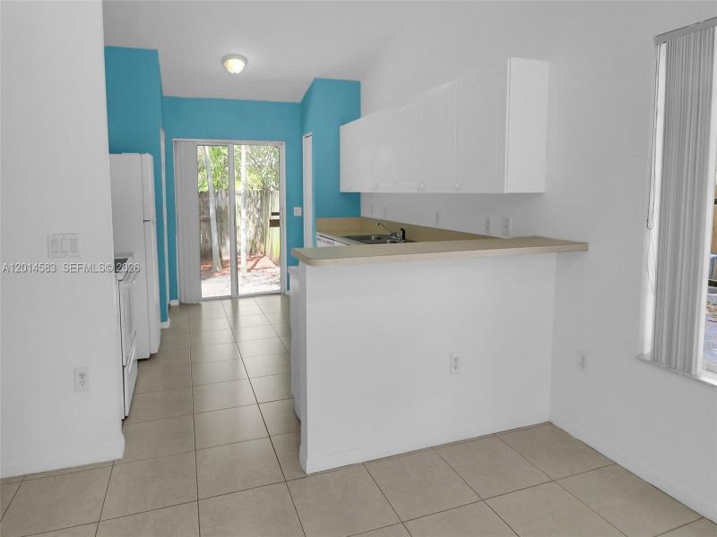 Property photo # 6