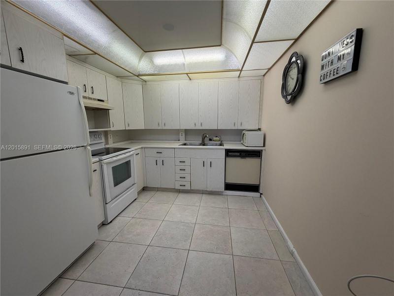 Property photo # 8