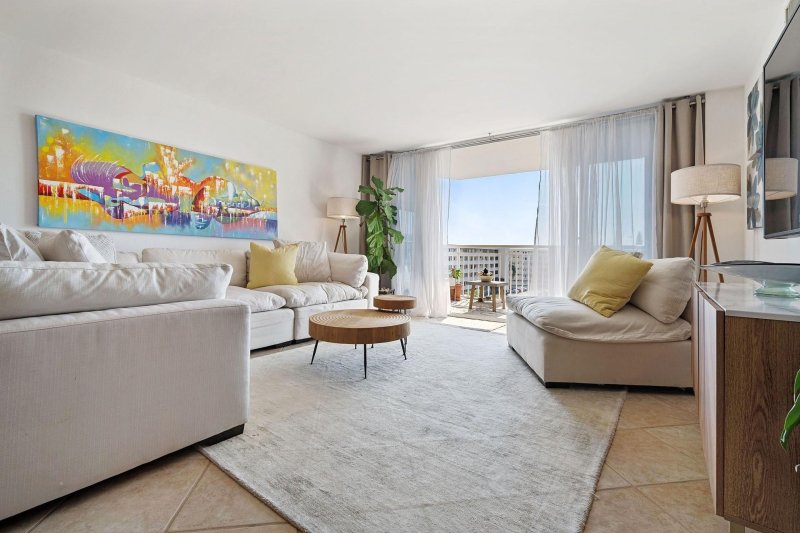 Del Prado South Tower Apt #504