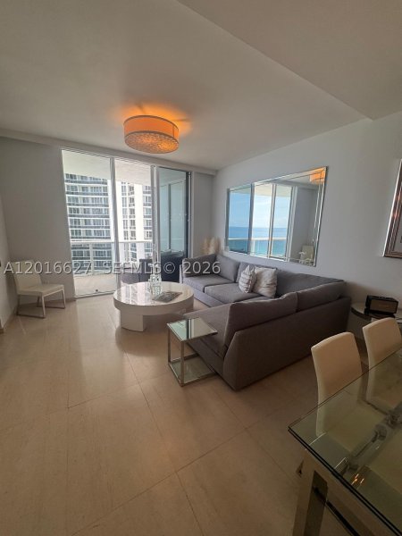 Comprar apartamento en Trump Tower One 1002
