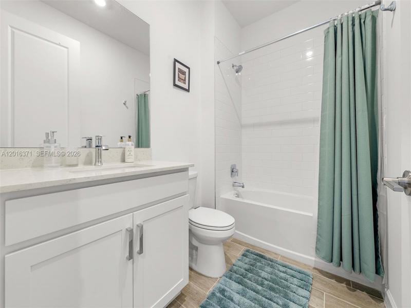 Property photo # 6