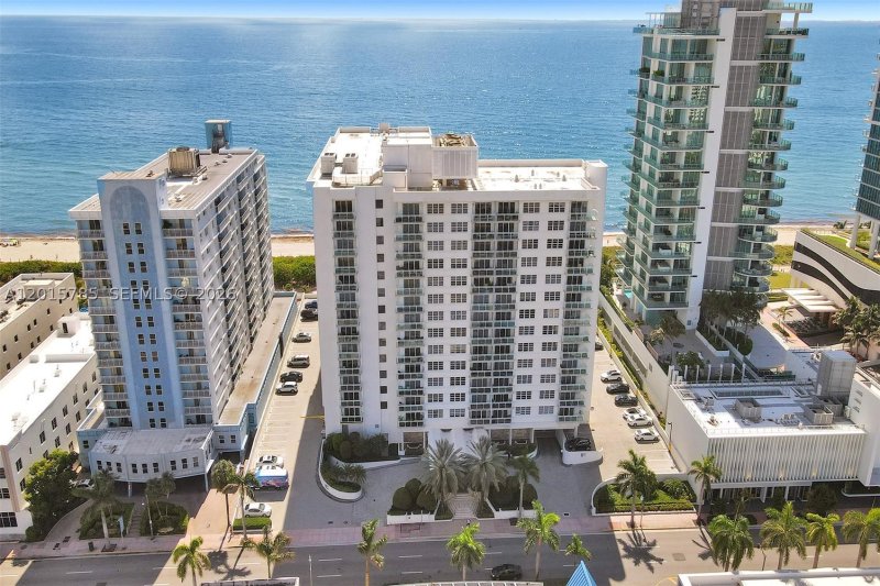 Apartment for rent at The Collins Condo 503