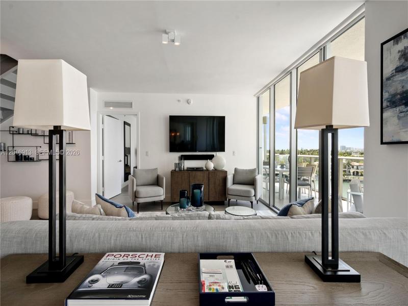 Property photo # 9