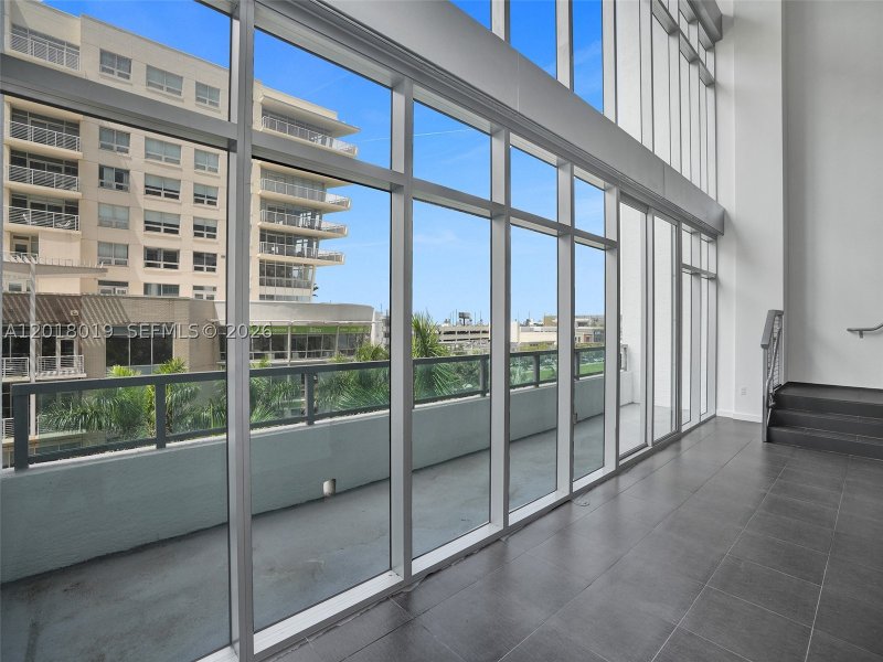 Condo for sale at Midtown Miami 4 M0503