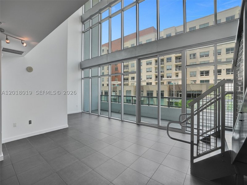 Condo for sale at Midtown Miami 4 M0503