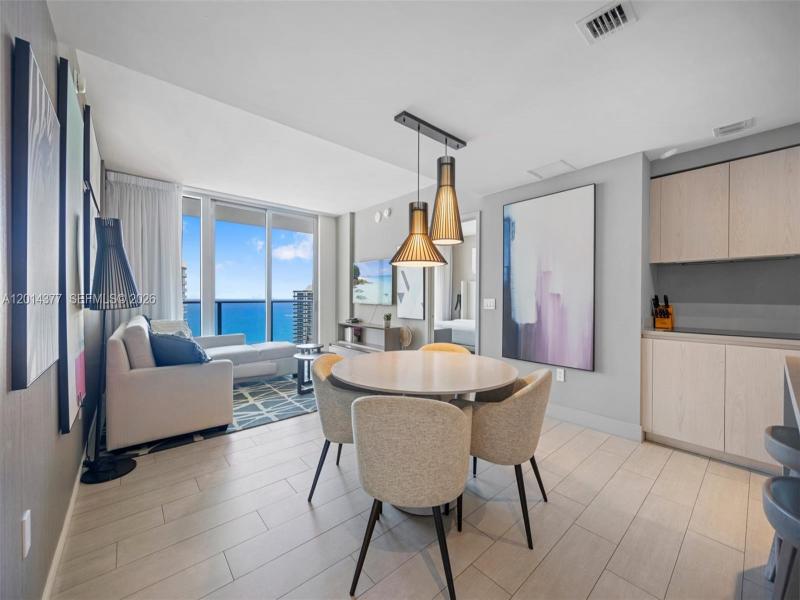 Comprar apartamento no Hyde Beach House T3905