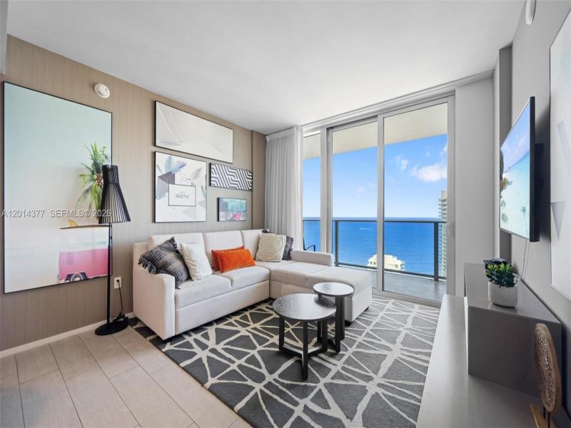 Hyde Beach House Apt #T3905