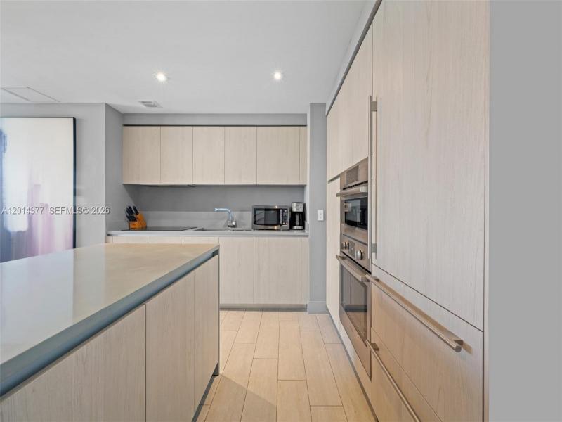 Comprar apartamento no Hyde Beach House T3905