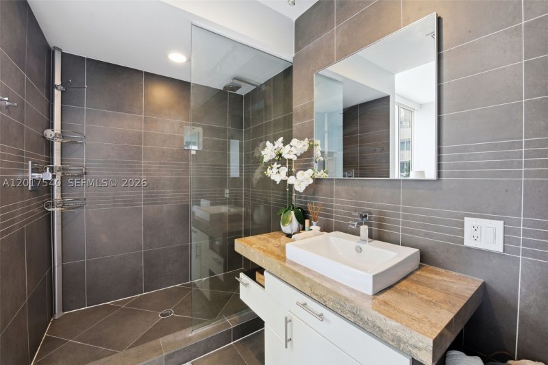 Comprar apartamento en Artecity 302
