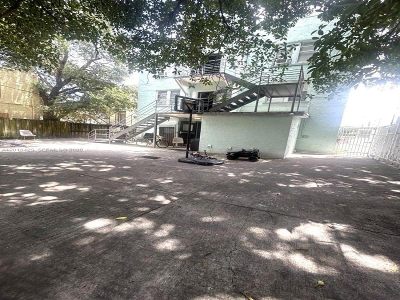 Property photo # 9