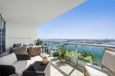 900 Biscayne Apt #4205
