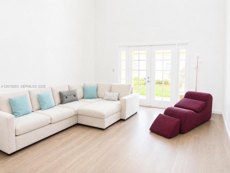Property photo # 6