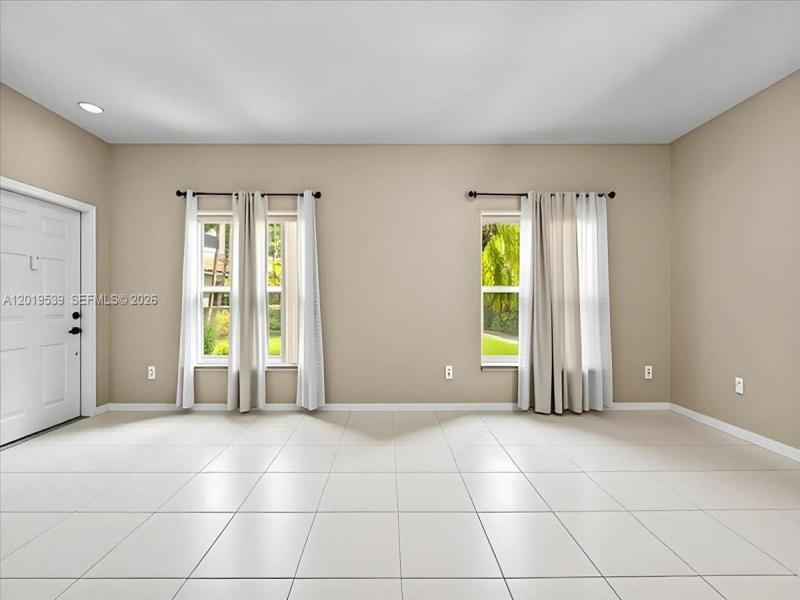 Property photo # 2
