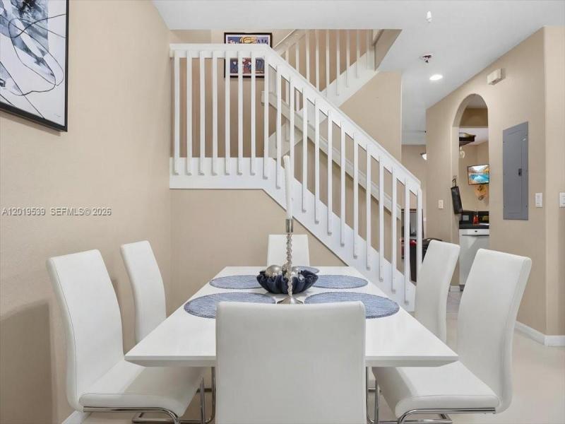 Property photo # 4