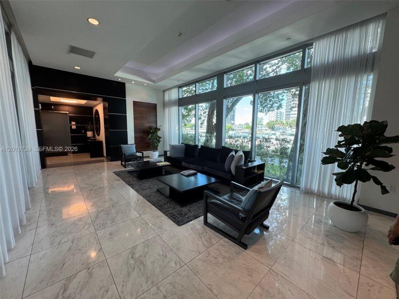 Alquiler de apartamento en Eloquence on the Bay 1202
