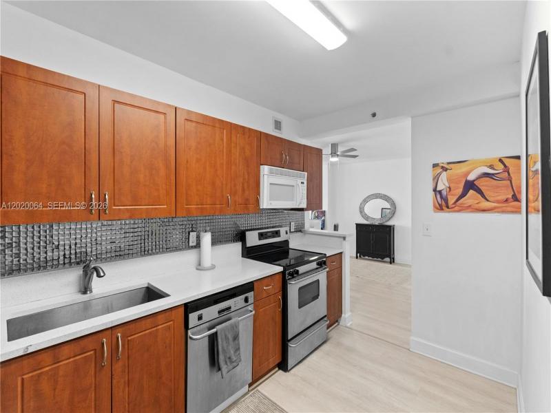 Property photo # 6
