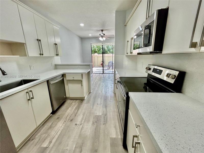Property photo # 9