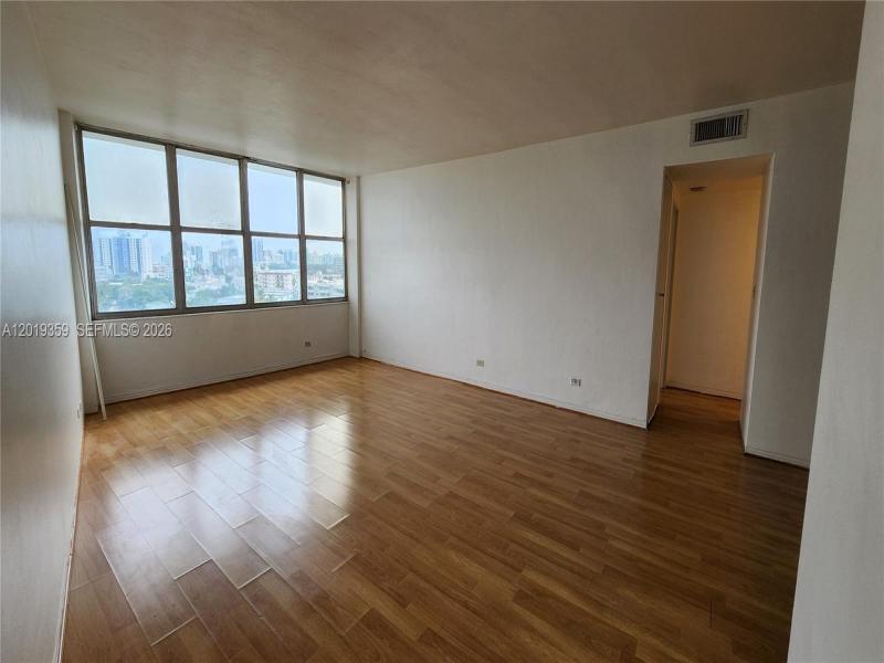 Comprar apartamento en Parkview Point 8-O