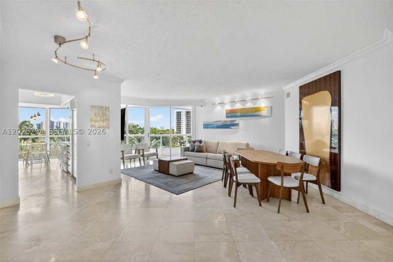 Apartment for rent at North Tower at The Point 605