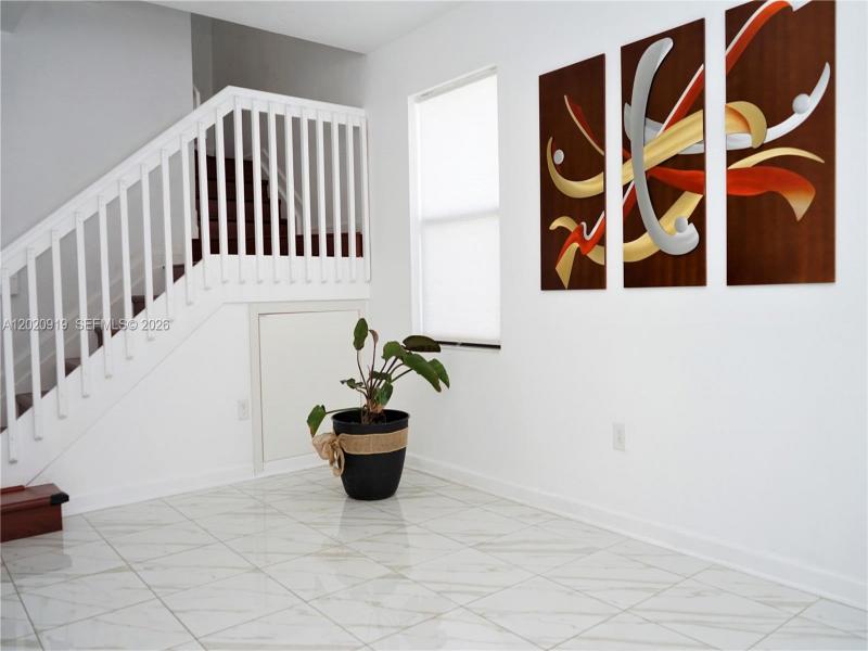 Property photo # 9