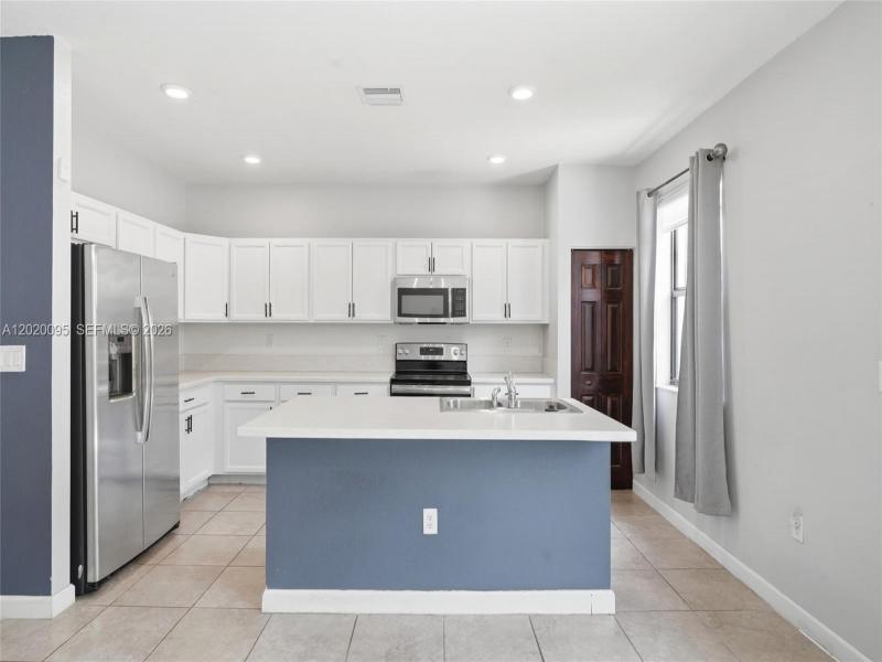 Property photo # 8