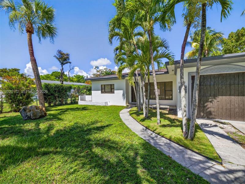 Property photo # 1