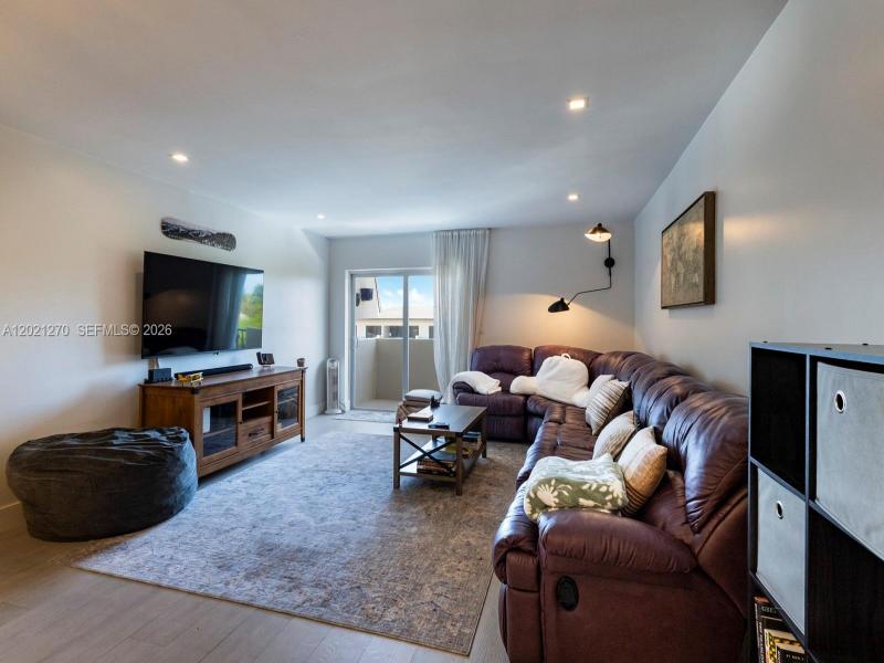 Property photo # 8
