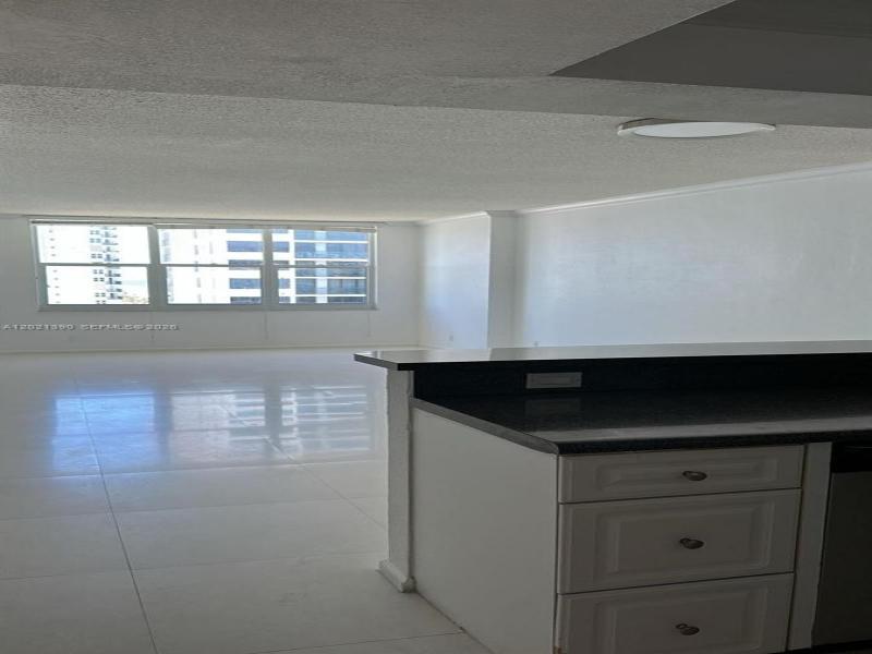 Condo for sale at The Wave Condo 1603