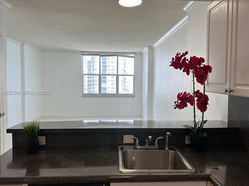 Condo for sale at The Wave Condo 1603