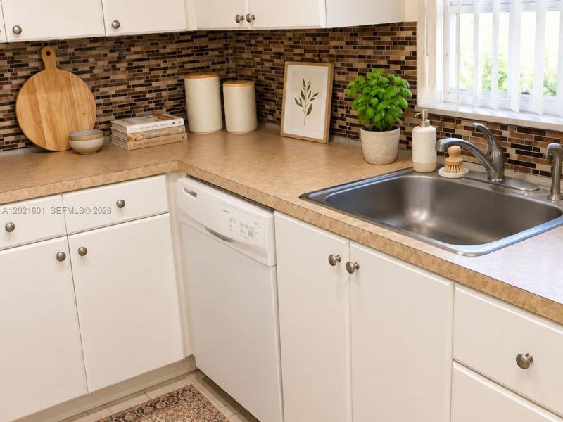 Property photo # 8