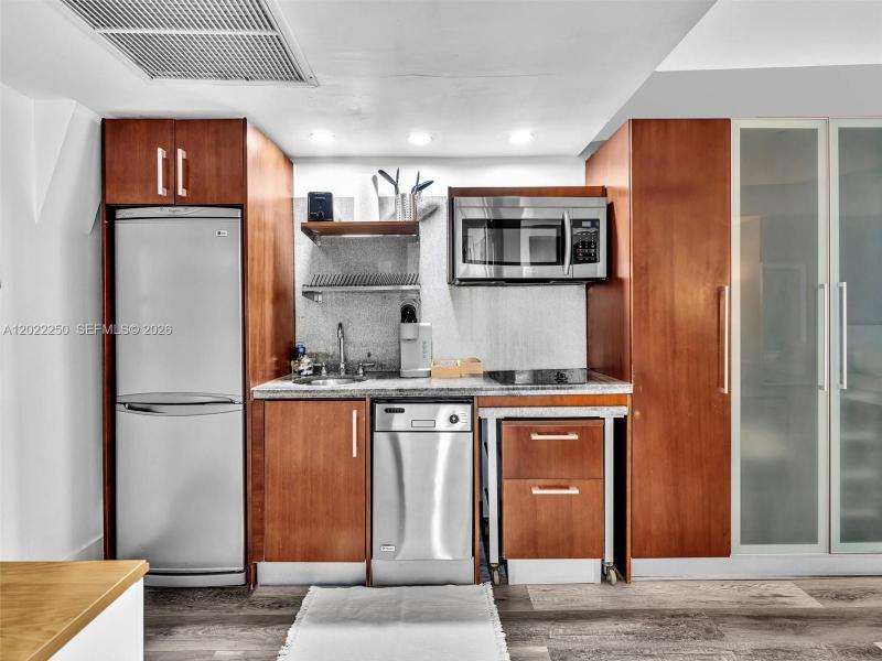 Property photo # 6