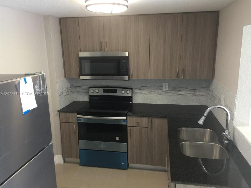 Property photo # 9