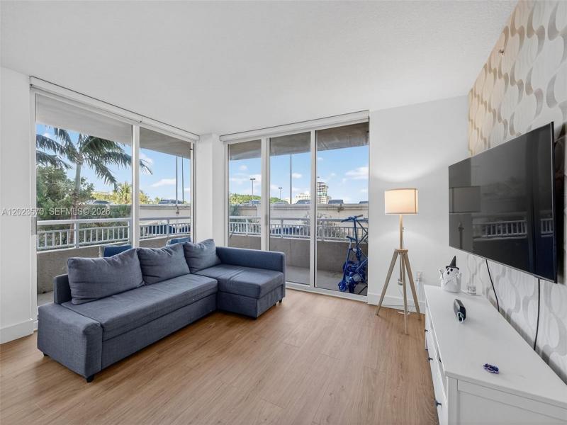 Property photo # 9