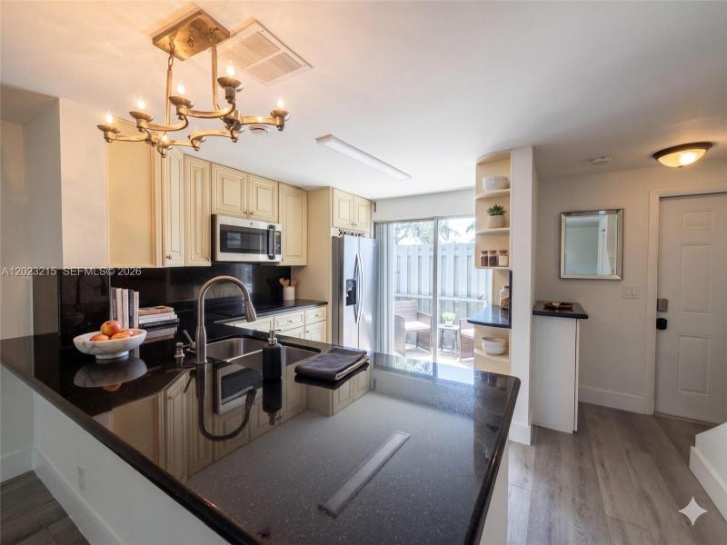 Property photo # 8