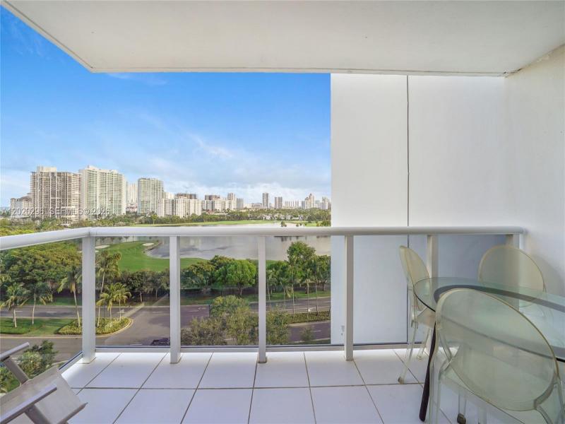 Property photo # 9