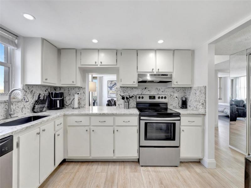 Condo for sale at Berkley South 6A