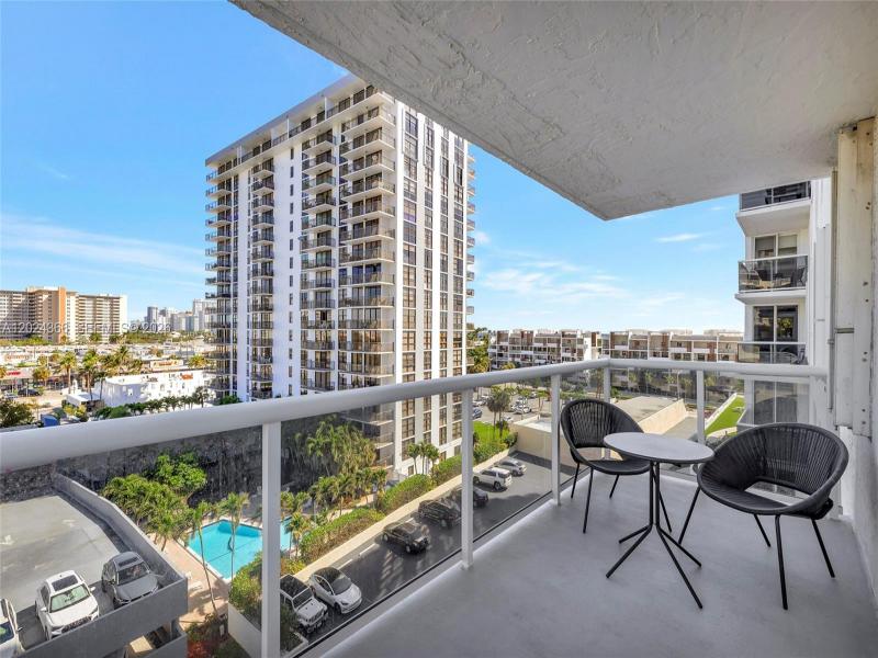 Condo for sale at Berkley South 6A