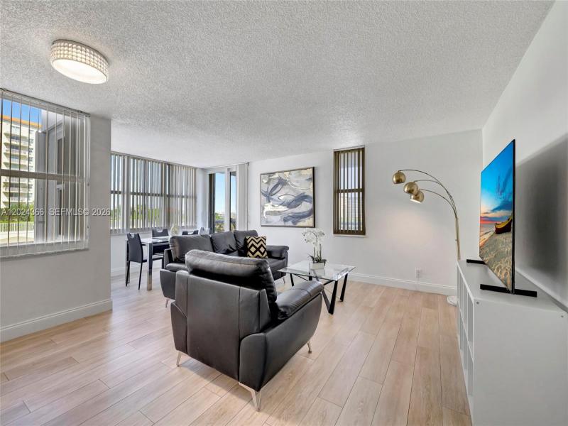 Condo for sale at Berkley South 6A
